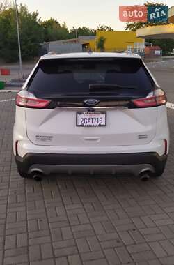 Внедорожник / Кроссовер Ford Edge 2020 в 