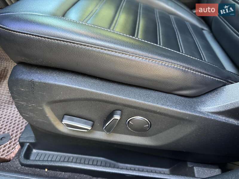 Позашляховик / Кросовер Ford Edge 2019 в Києві