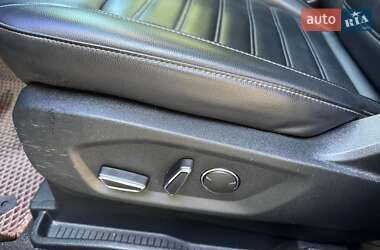 Внедорожник / Кроссовер Ford Edge 2019 в 