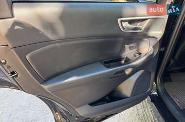 Внедорожник / Кроссовер Ford Edge 2019 в 