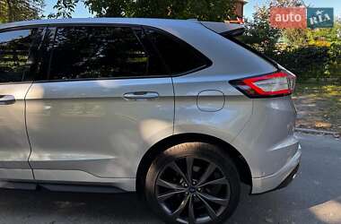 Внедорожник / Кроссовер Ford Edge 2018 в 