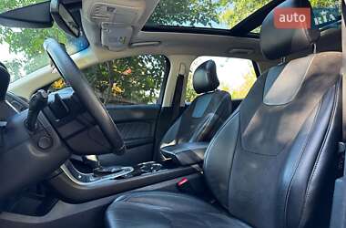Внедорожник / Кроссовер Ford Edge 2018 в 