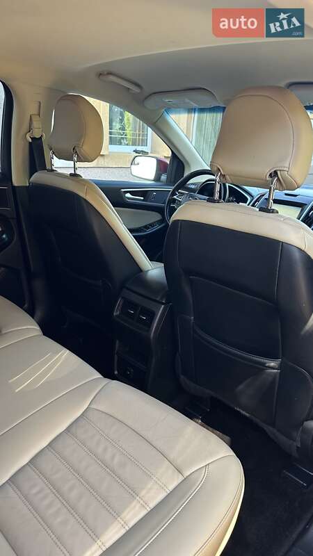 Внедорожник / Кроссовер Ford Edge 2015 в Берегово