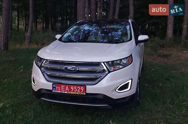 Внедорожник / Кроссовер Ford Edge 2017 в 