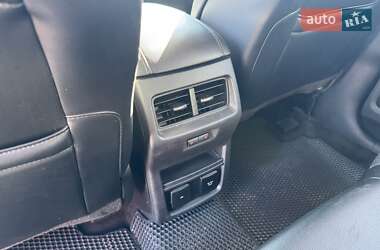 Внедорожник / Кроссовер Ford Edge 2018 в 