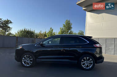 Внедорожник / Кроссовер Ford Edge 2019 в 