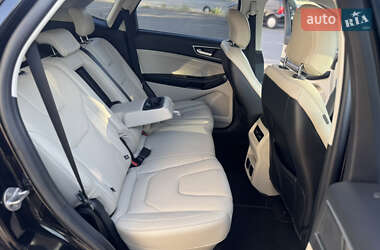 Внедорожник / Кроссовер Ford Edge 2019 в 
