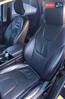 Внедорожник / Кроссовер Ford Edge 2015 в 