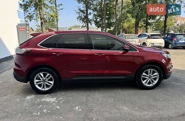 Внедорожник / Кроссовер Ford Edge 2015 в 