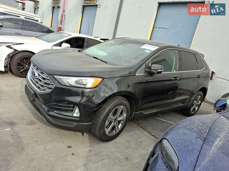 Внедорожник / Кроссовер Ford Edge 2019 в 
