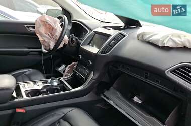 Внедорожник / Кроссовер Ford Edge 2019 в 