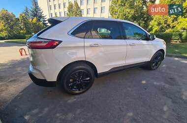 Внедорожник / Кроссовер Ford Edge 2022 в 