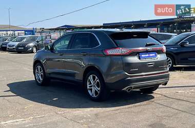 Внедорожник / Кроссовер Ford Edge 2015 в 