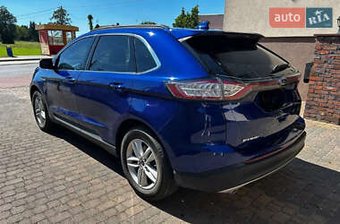 Позашляховик / Кросовер Ford Edge 2015 в 