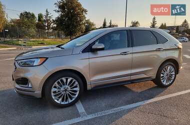 Внедорожник / Кроссовер Ford Edge 2020 в 
