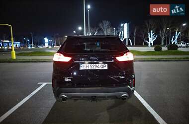 Внедорожник / Кроссовер Ford Edge 2019 в 