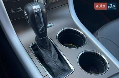 Внедорожник / Кроссовер Ford Edge 2012 в 