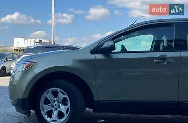 Внедорожник / Кроссовер Ford Edge 2012 в 