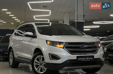 Внедорожник / Кроссовер Ford Edge 2015 в 