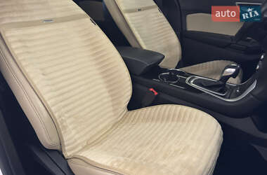 Внедорожник / Кроссовер Ford Edge 2015 в 