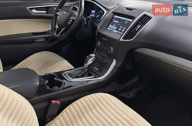 Внедорожник / Кроссовер Ford Edge 2015 в 
