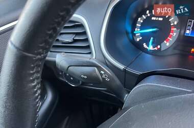 Внедорожник / Кроссовер Ford Edge 2018 в 