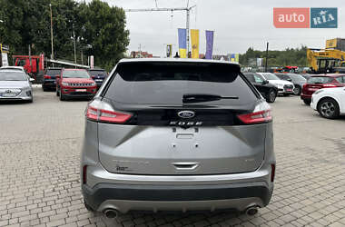 Позашляховик / Кросовер Ford Edge 2022 в 