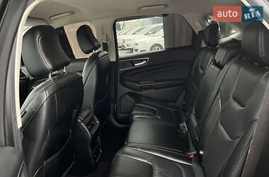 Позашляховик / Кросовер Ford Edge 2022 в 