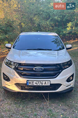 Внедорожник / Кроссовер Ford Edge 2017 в 