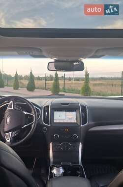 Внедорожник / Кроссовер Ford Edge 2019 в 