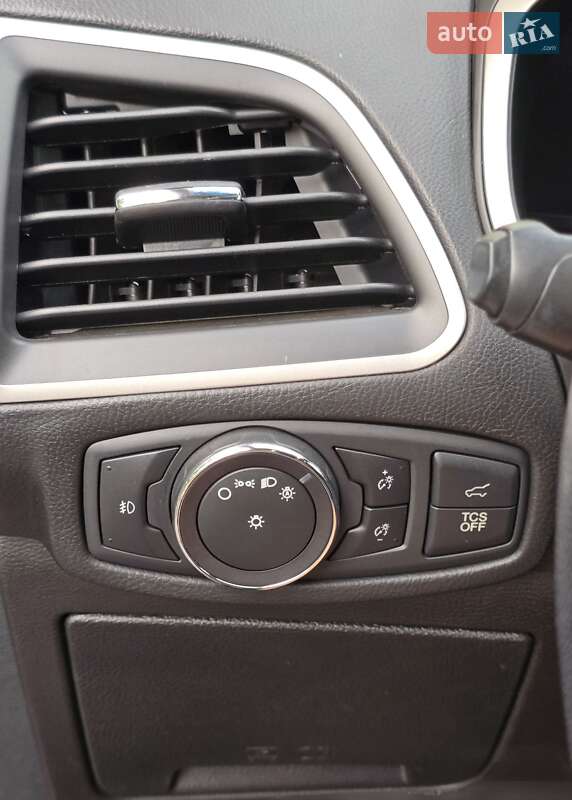 Внедорожник / Кроссовер Ford Edge 2019 в Иршаве