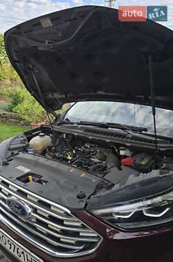Внедорожник / Кроссовер Ford Edge 2019 в 