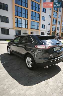 Позашляховик / Кросовер Ford Edge 2015 в 