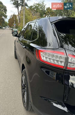 Внедорожник / Кроссовер Ford Edge 2016 в 