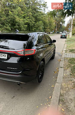 Внедорожник / Кроссовер Ford Edge 2016 в 