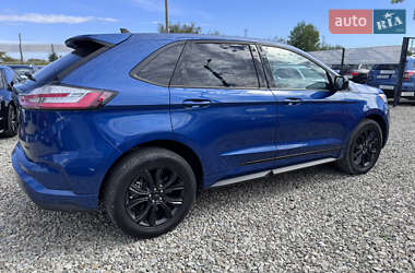 Позашляховик / Кросовер Ford Edge 2022 в 