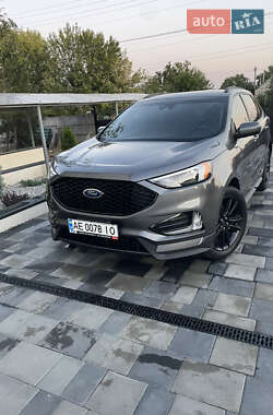 Позашляховик / Кросовер Ford Edge 2022 в 