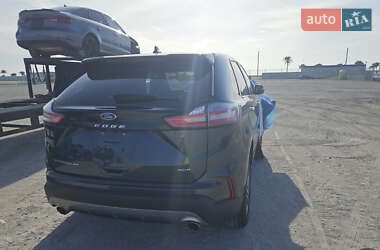 Позашляховик / Кросовер Ford Edge 2023 в 