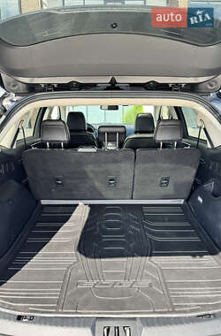 Позашляховик / Кросовер Ford Edge 2020 в 