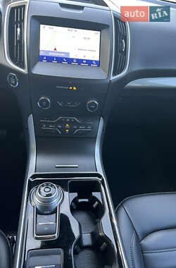 Внедорожник / Кроссовер Ford Edge 2020 в 