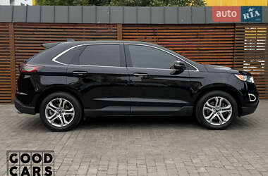 Позашляховик / Кросовер Ford Edge 2016 в 