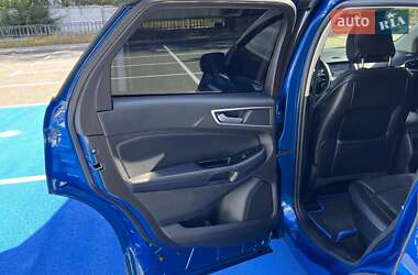 Внедорожник / Кроссовер Ford Edge 2018 в 