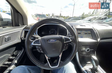 Внедорожник / Кроссовер Ford Edge 2018 в 