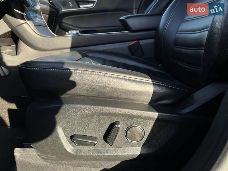Внедорожник / Кроссовер Ford Edge 2019 в Львове
