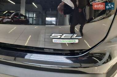 Позашляховик / Кросовер Ford Edge 2019 в 