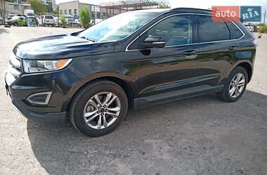 Позашляховик / Кросовер Ford Edge 2015 в 