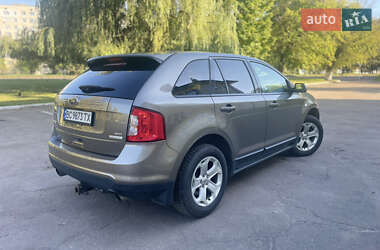 Позашляховик / Кросовер Ford Edge 2013 в 