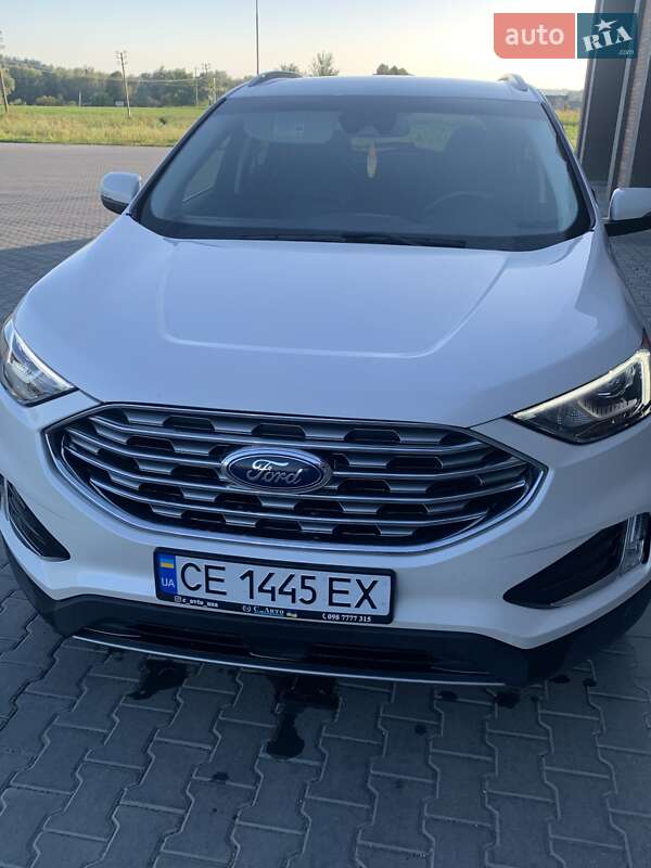 Позашляховик / Кросовер Ford Edge 2019 в Чернівцях