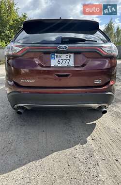 Внедорожник / Кроссовер Ford Edge 2016 в 