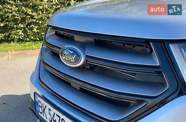 Внедорожник / Кроссовер Ford Edge 2017 в 